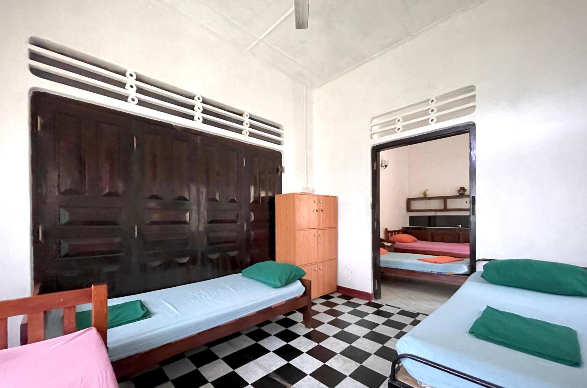 Rockstel Towers Backpacker Hostel Унаватуна Екстериор снимка